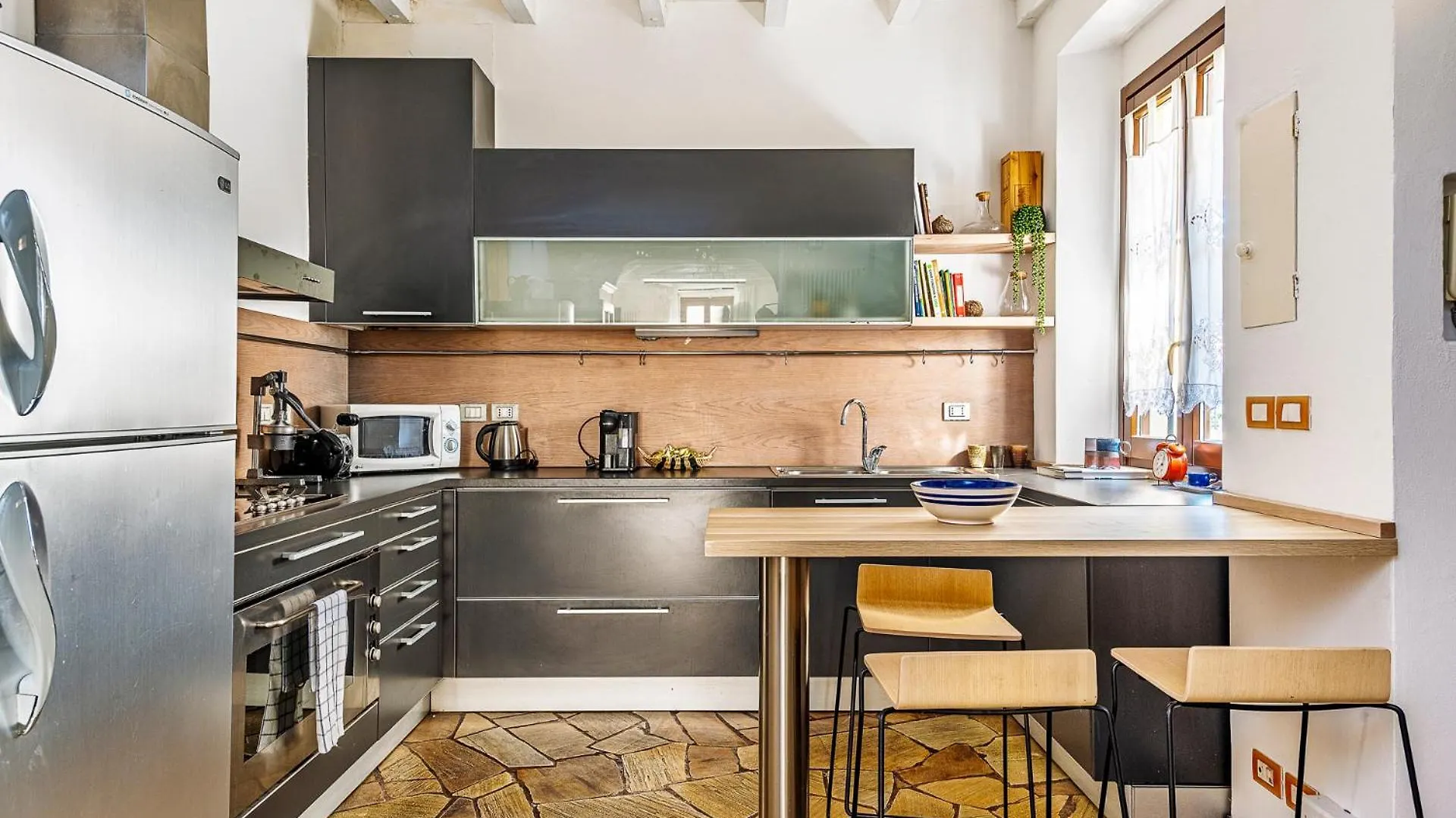 Brand New 2 Bedrooms Apartment In Brera Milaan