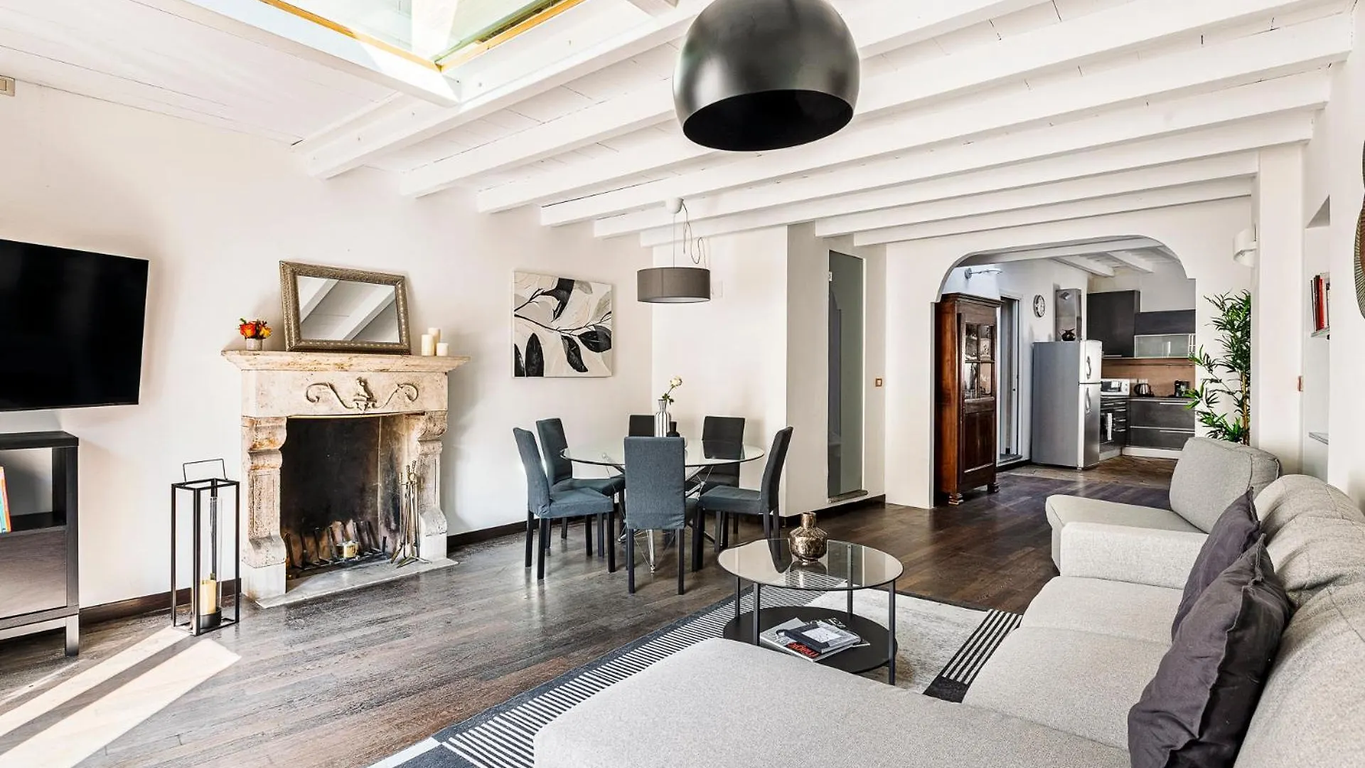 Brand New 2 Bedrooms Apartment In Brera Milaan