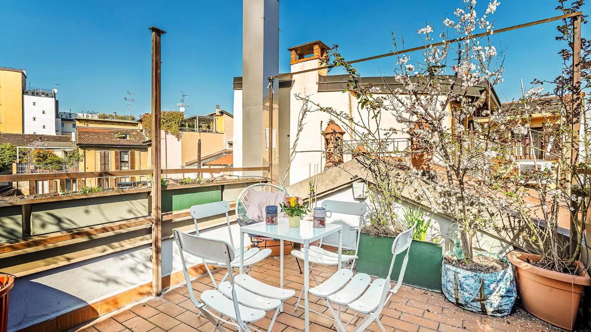 Brand New 2 Bedrooms Apartment In Brera Milan