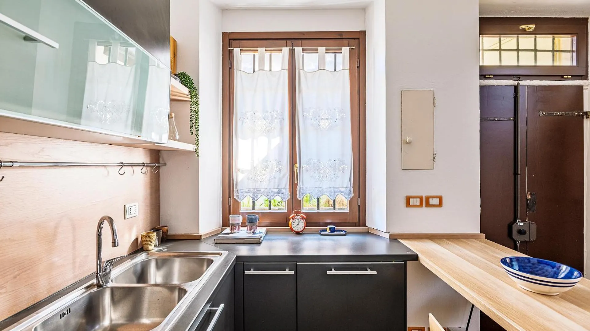 Brand New 2 Bedrooms Apartment In Brera Milan